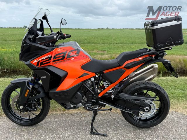 ktm - 1290-super-adventure-s