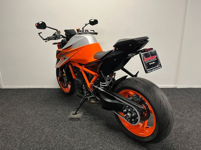 ktm - 1290-super-duke-r