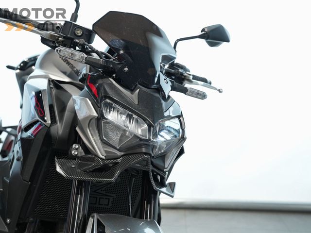 kawasaki - z900
