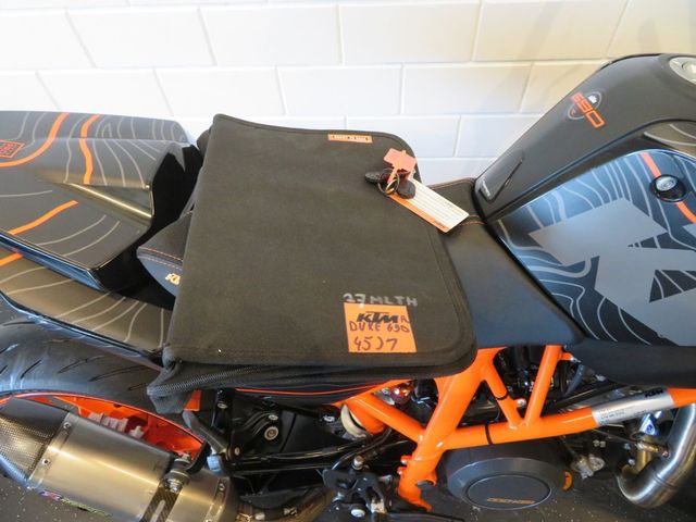 ktm - 690-duke-r