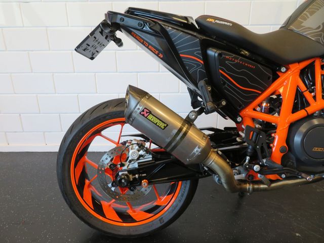 ktm - 690-duke-r