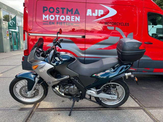 aprilia - pegaso-650-ie