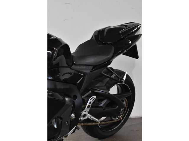 suzuki - gsx-r-1000