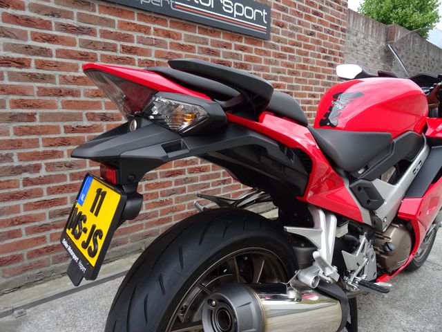 honda - vfr-800-f-vtec-abs