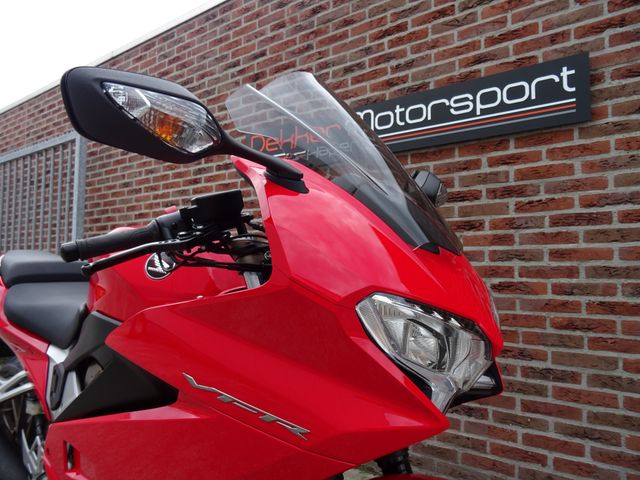 honda - vfr-800-f-vtec-abs