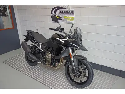 SUZUKI V-STROM 800 – foto 2
