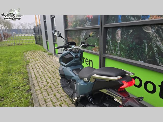 sym - adx-125