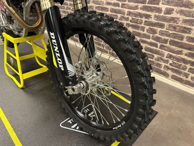 triumph - tr-450-x-rc