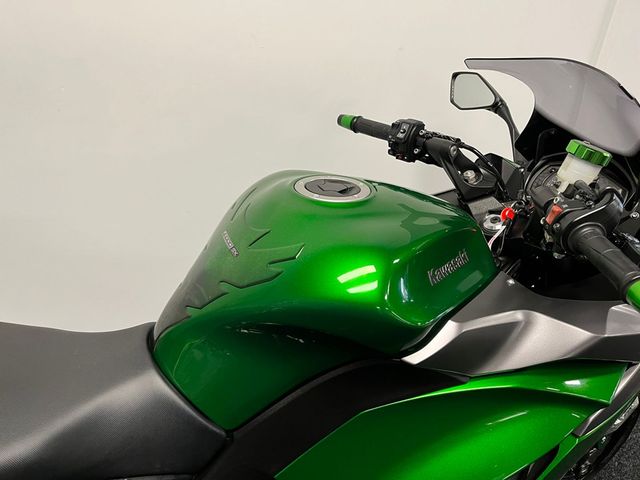 kawasaki - z-1000-sx-abs