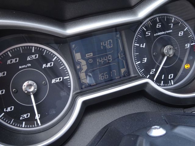 yamaha - x-max-300-abs