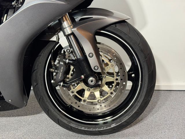 honda - cbr-1000-rr-fireblade