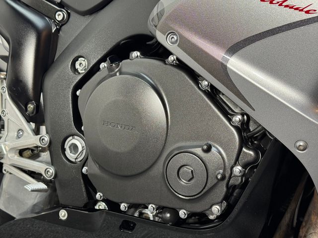 honda - cbr-1000-rr-fireblade