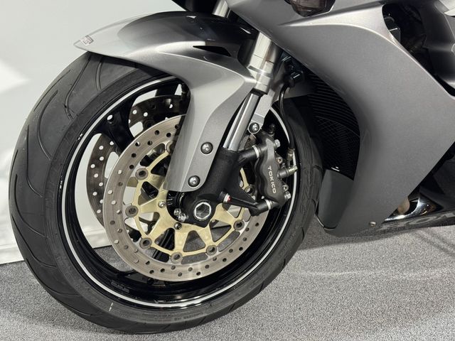 honda - cbr-1000-rr-fireblade