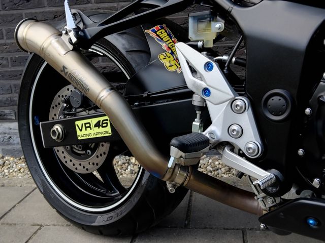 suzuki - gsr-750-a
