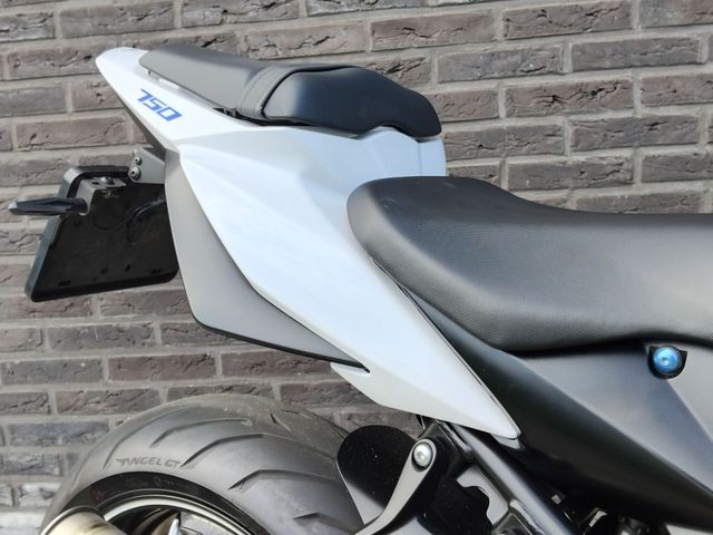 suzuki - gsr-750-a