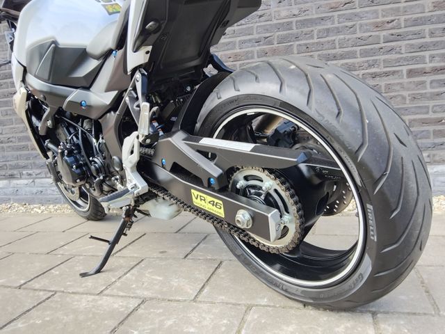 suzuki - gsr-750-a