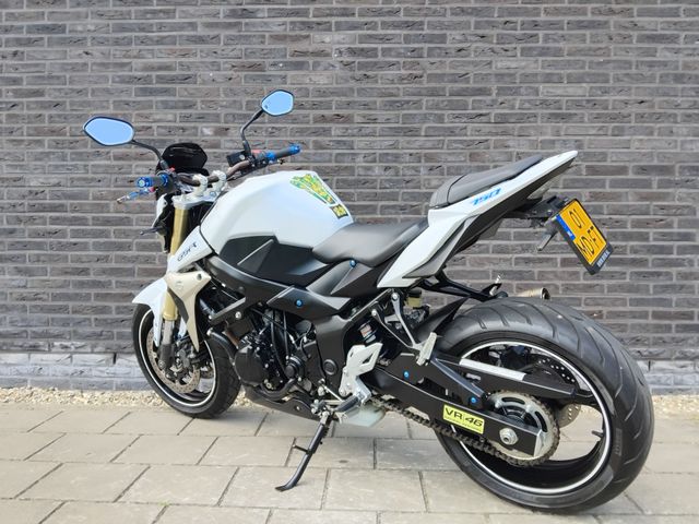 suzuki - gsr-750-a