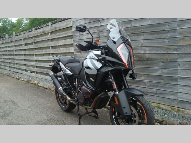 ktm - 1290-super-adventure-s