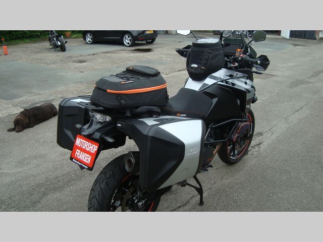 ktm - 1290-super-adventure-s