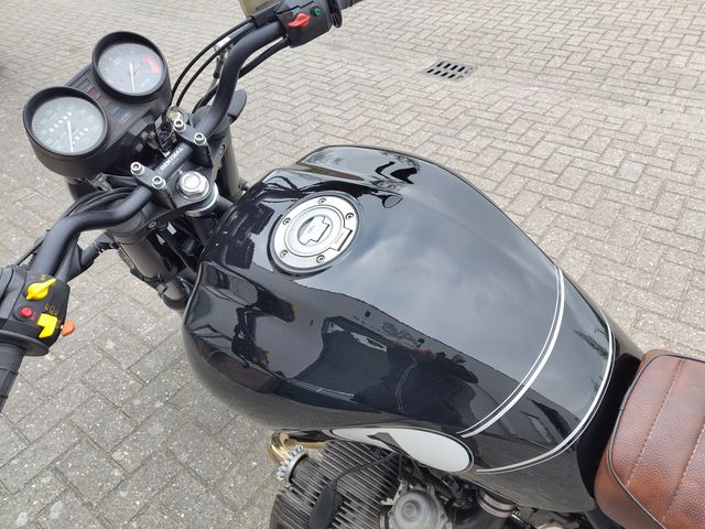 bmw - r-80-rt