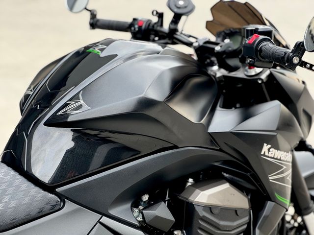kawasaki - z-800-abs