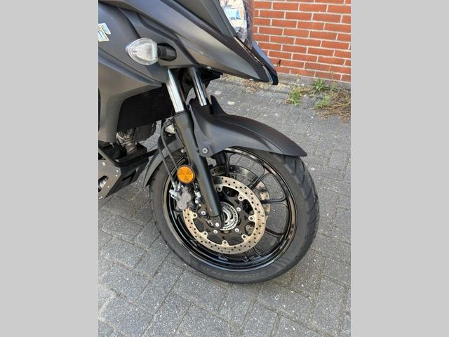 suzuki - v-strom-650-a-black