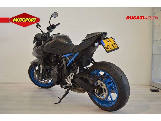 suzuki - gsx-8s