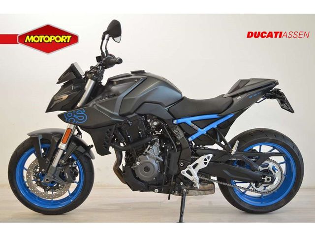 suzuki - gsx-8s
