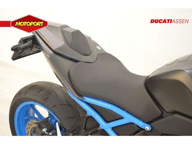 suzuki - gsx-8s