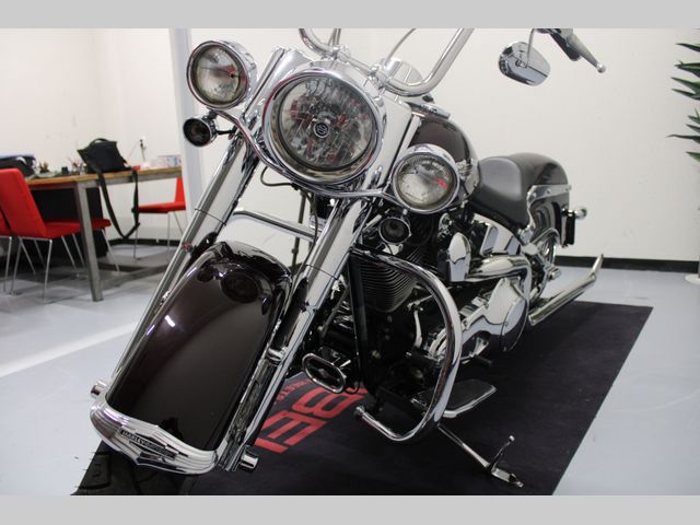 harley-davidson - deluxe--heritage-special-flstni