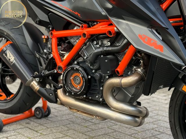ktm - 1290-super-duke-r
