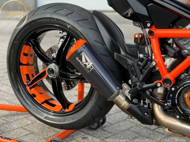 ktm - 1290-super-duke-r