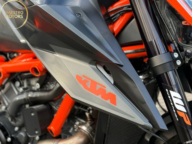 ktm - 1290-super-duke-r