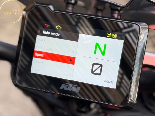 ktm - 1290-super-duke-r