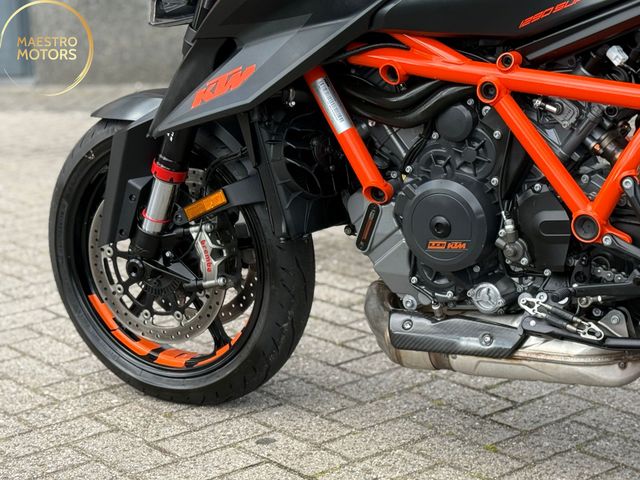 ktm - 1290-super-duke-r
