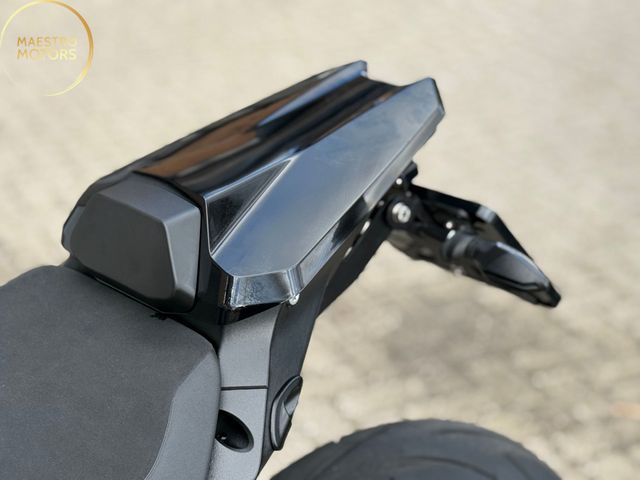 ktm - 1290-super-duke-r