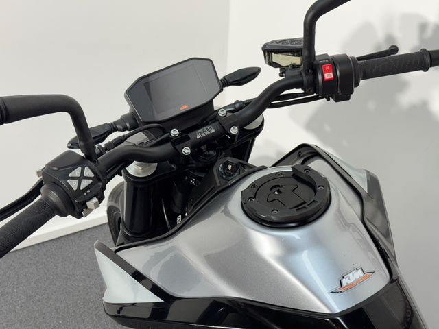 ktm - 790-duke