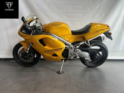 TRIUMPH DAYTONA 955I – foto 4