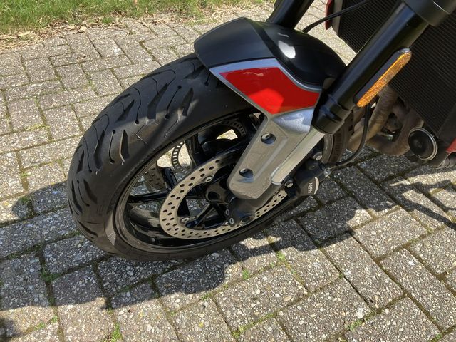 triumph - trident-660