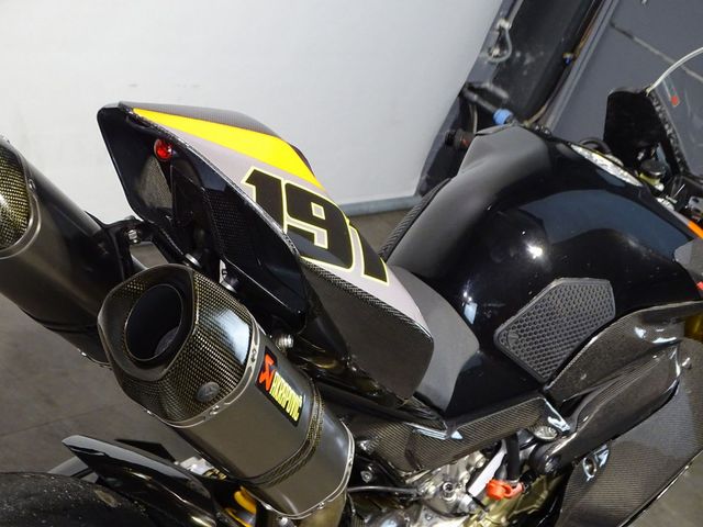 ducati - panigale-v4-r