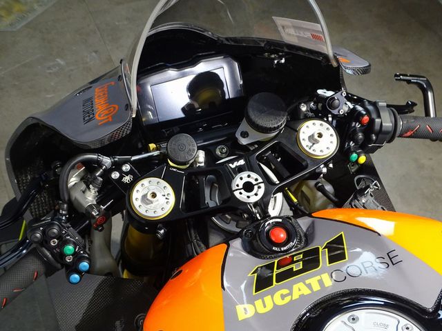 ducati - panigale-v4-r