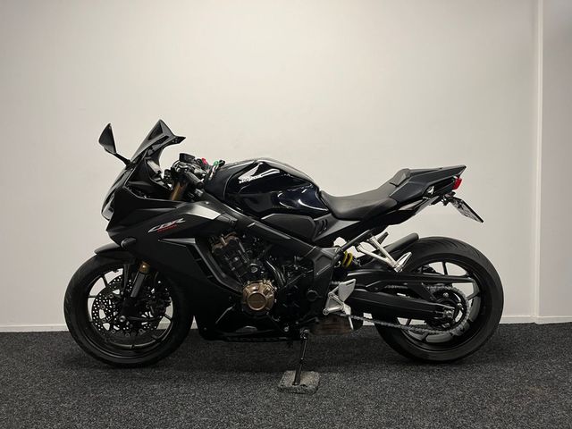 honda - cbr-650-r