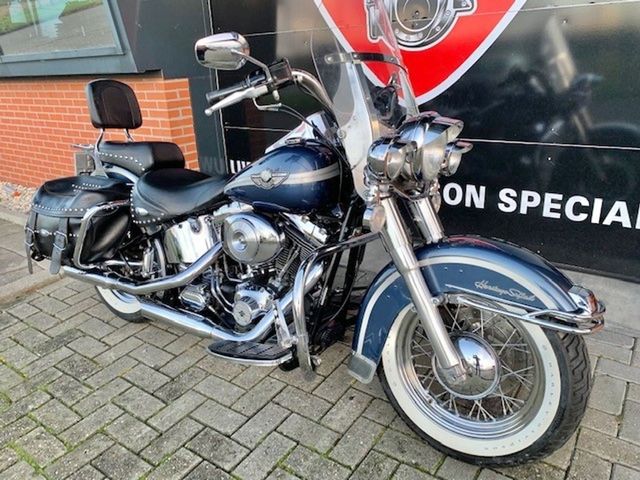 harley-davidson - heritage-softail-classic-flstc