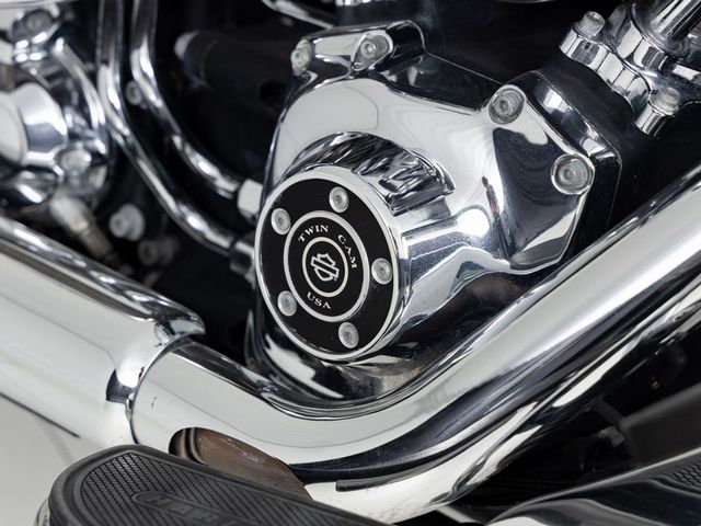 harley-davidson - heritage-softail-classic-flstc