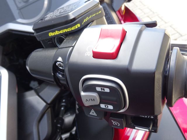 honda - gl-1800-goldwing-dct