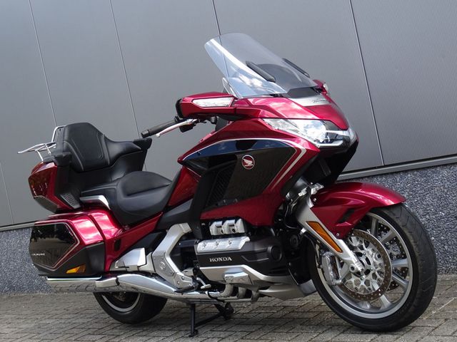 honda - gl-1800-goldwing-dct