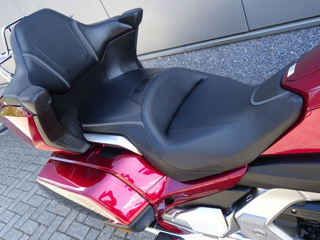 honda - gl-1800-goldwing-dct