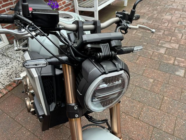 honda - cb-650-r-neo-sports-cafe