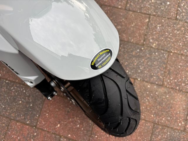 honda - cb-650-r-neo-sports-cafe