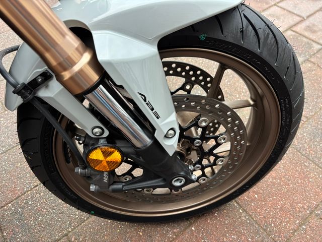 honda - cb-650-r-neo-sports-cafe